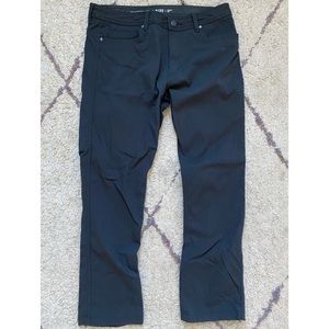 Western Rise USA 32/30 pants